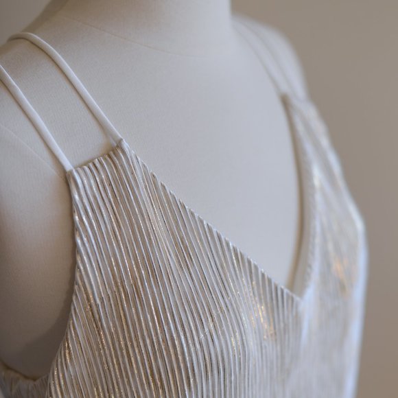 NEW Sunday in Brooklyn Shae Gold Shimmer Dress - Picture 8 of 15